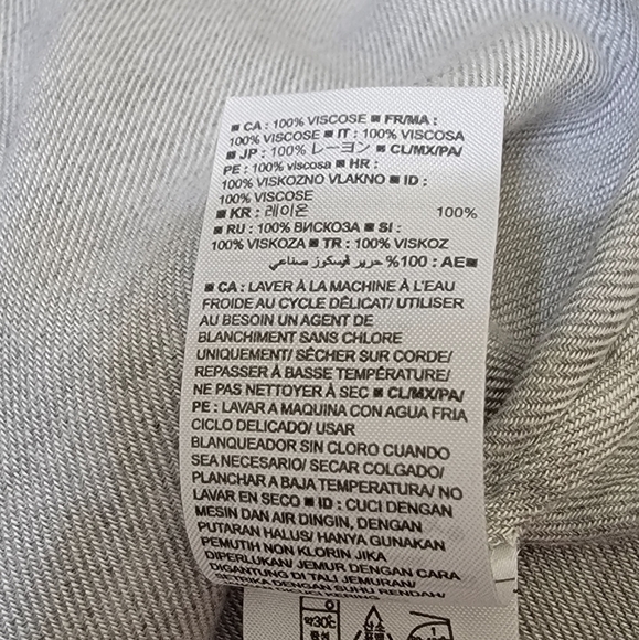 Banana Republic Dillon Classic Fit Long Sleeve Button Down Shirt - Picture 11 of 12